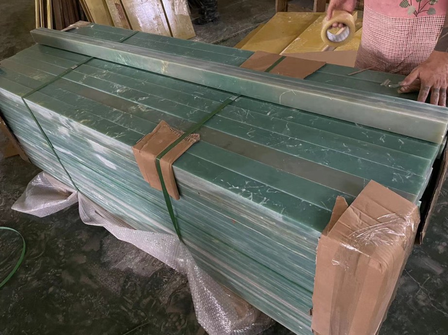 Large laminate sheets on pallet