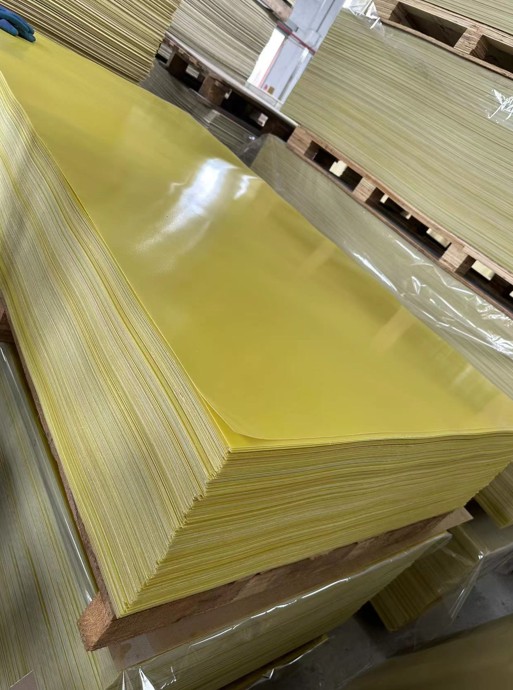 Edge view of laminate board stack
